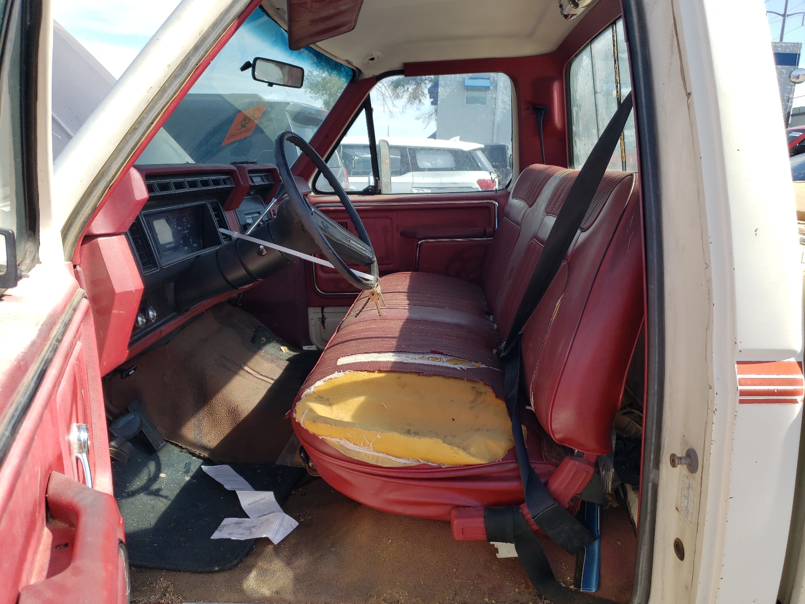 1FTEF15E5CUA20319 1982 Ford F150