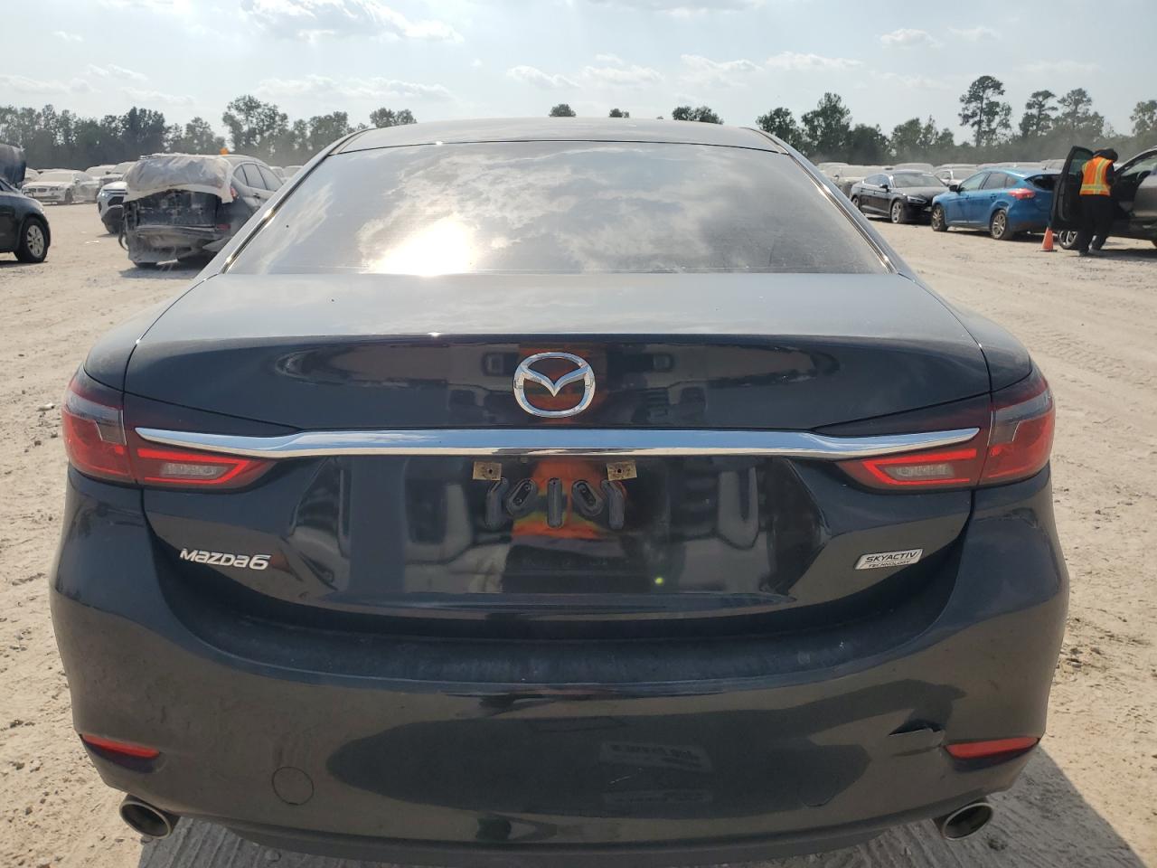 2018 Mazda 6 Touring VIN: JM1GL1VM2J1332055 Lot: 68583244