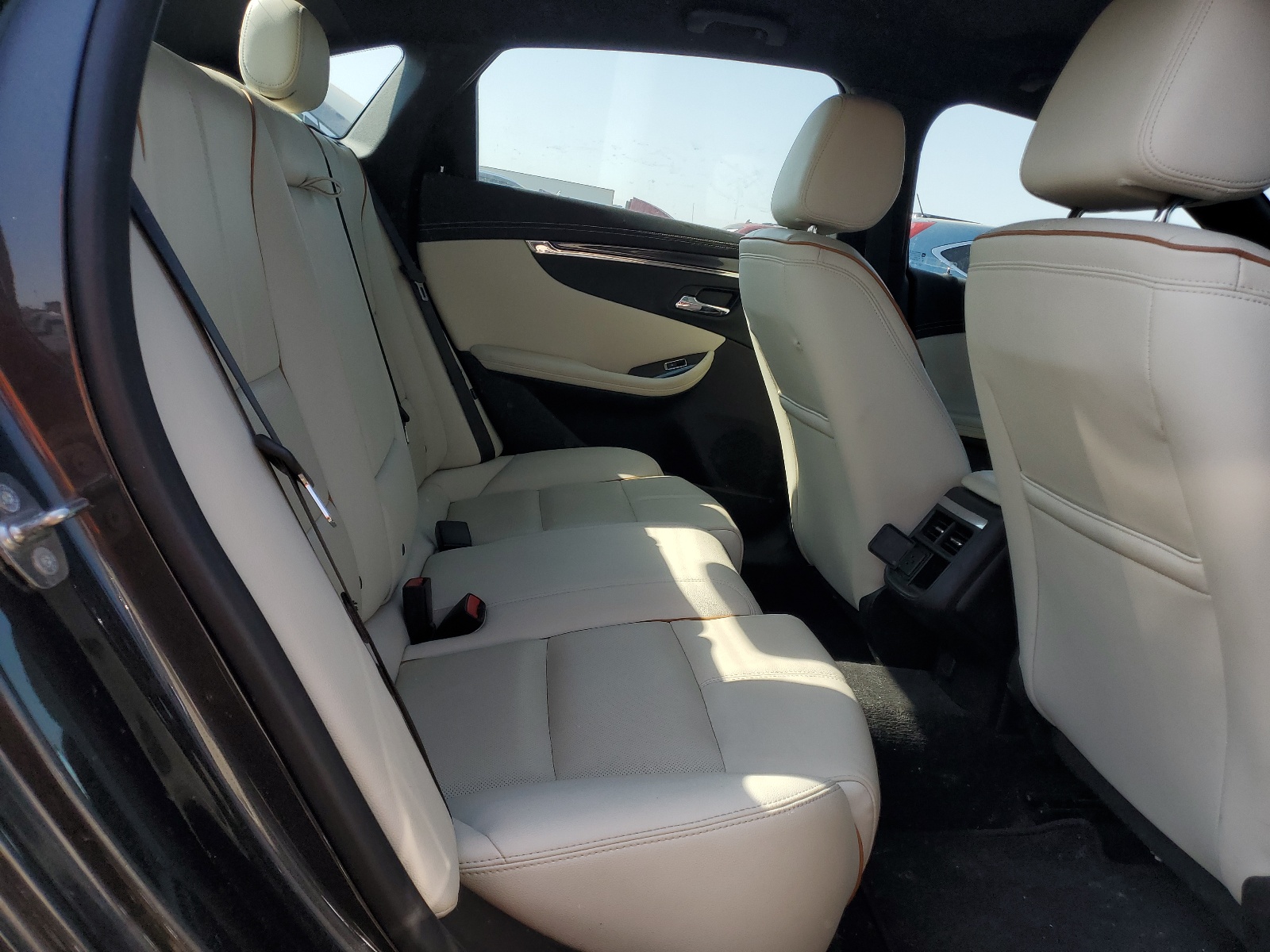 2G1125S35J9141150 2018 Chevrolet Impala Premier