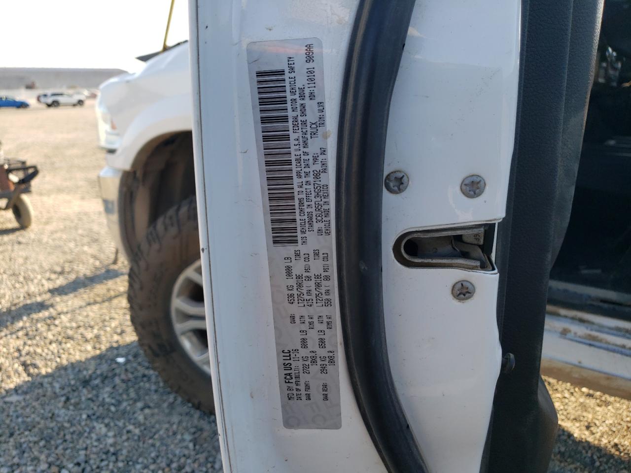 2017 Ram 2500 Laramie VIN: 3C6UR5FL3HG571082 Lot: 66246254