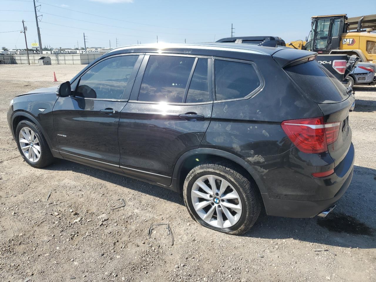 VIN 5UXWX9C30H0T24995 2017 BMW X3 no.2