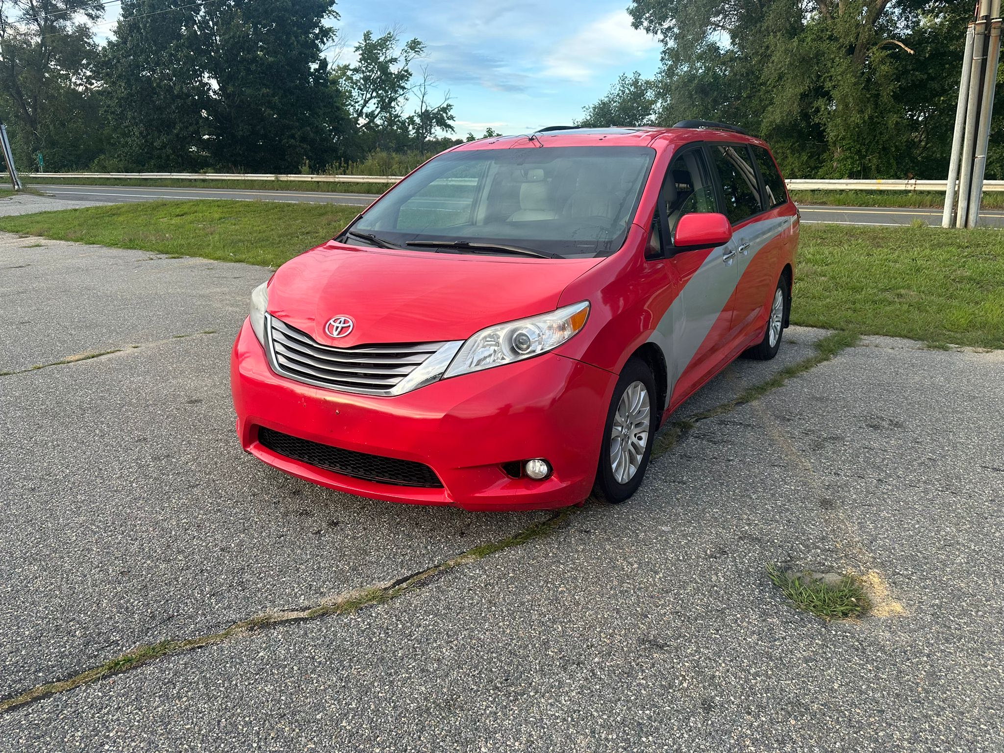 2017 Toyota Sienna Xle vin: 5TDYZ3DC4HS818029