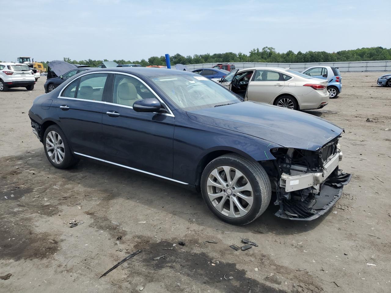 VIN WDDZF4KB2HA136007 2017 MERCEDES-BENZ E-CLASS no.4