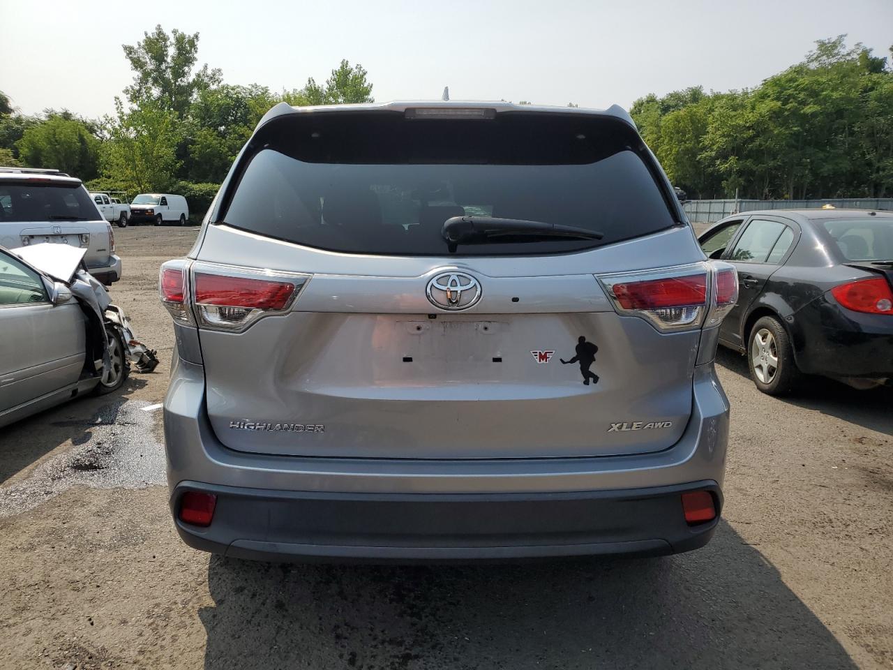 2015 Toyota Highlander Xle VIN: 5TDJKRFH8FS132672 Lot: 67350554