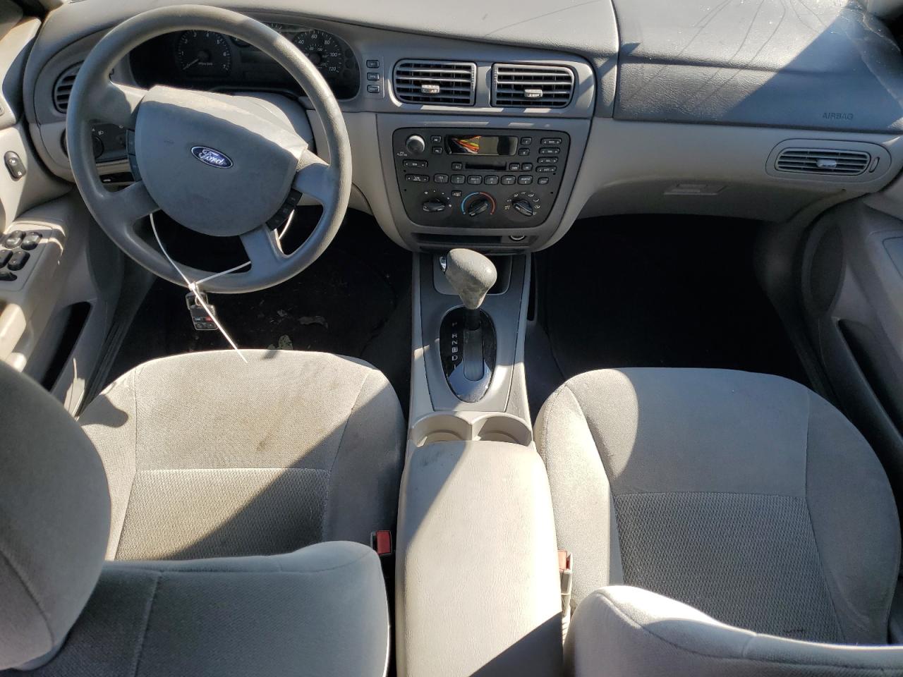 2005 Ford Taurus Se VIN: 1FAFP53215A239998 Lot: 67897024