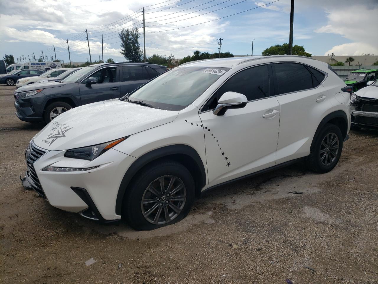 JTJYARBZ8J2114699 2018 LEXUS NX - Image 1