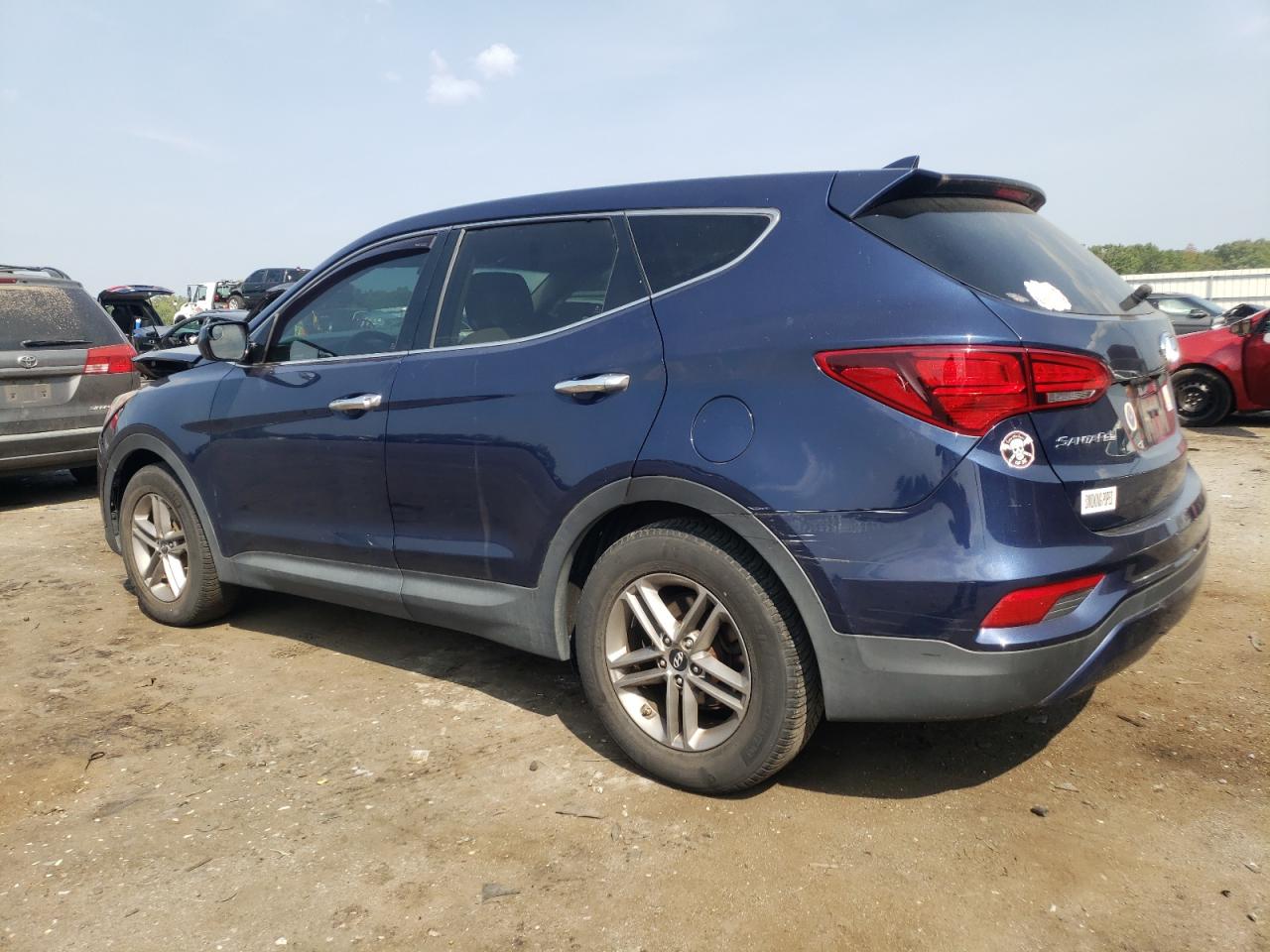 5XYZT3LB1HG470976 2017 HYUNDAI SANTA FE - Image 2