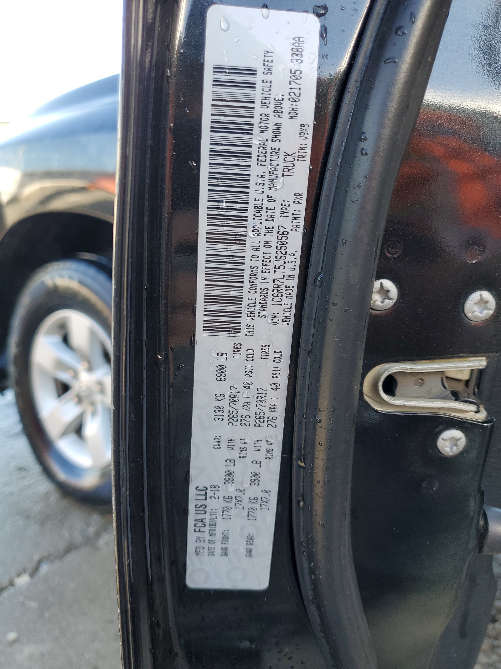 1C6RR7LT5JS250567 2018 Ram 1500 Slt