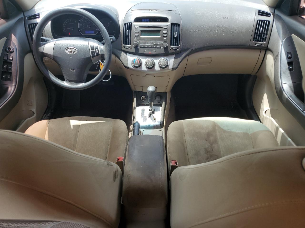 2010 Hyundai Elantra - Image 8