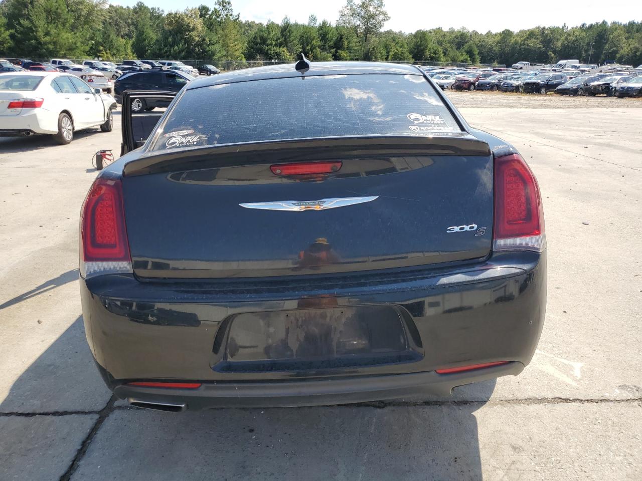 2019 Chrysler 300 S VIN: 2C3CCABG3KH683884 Lot: 69628854