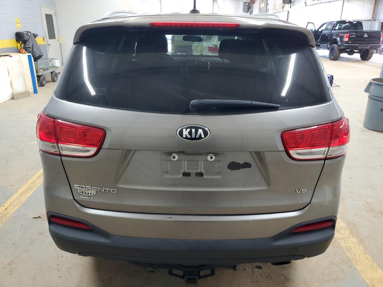 2017 Kia Sorento Lx VIN: 5XYPG4A55HG202575 Lot: 69161914