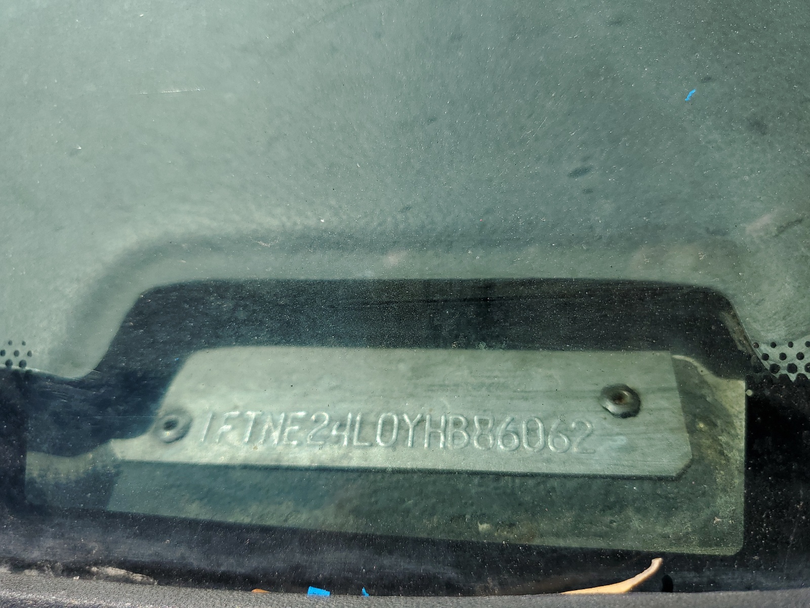 1FTNE24L0YHB86062 2000 Ford Econoline E250 Van