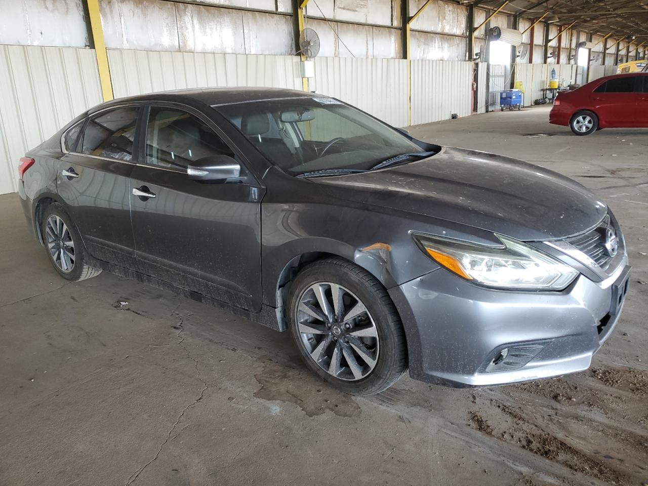2017 Nissan Altima - Image 4