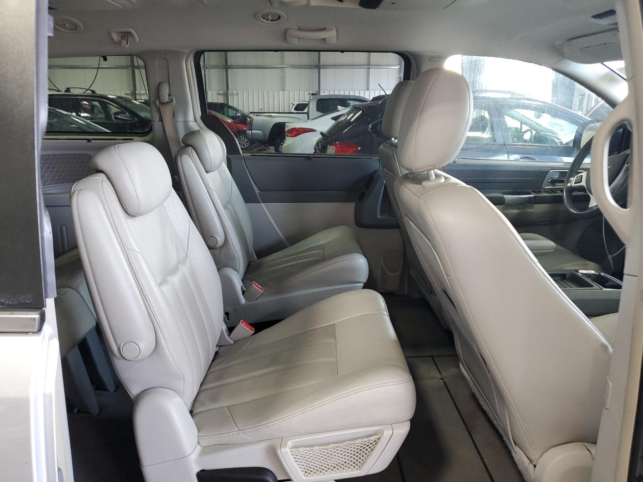 2008 Chrysler Town & Country Touring VIN: 2A8HR54P58R802700 Lot: 65968384