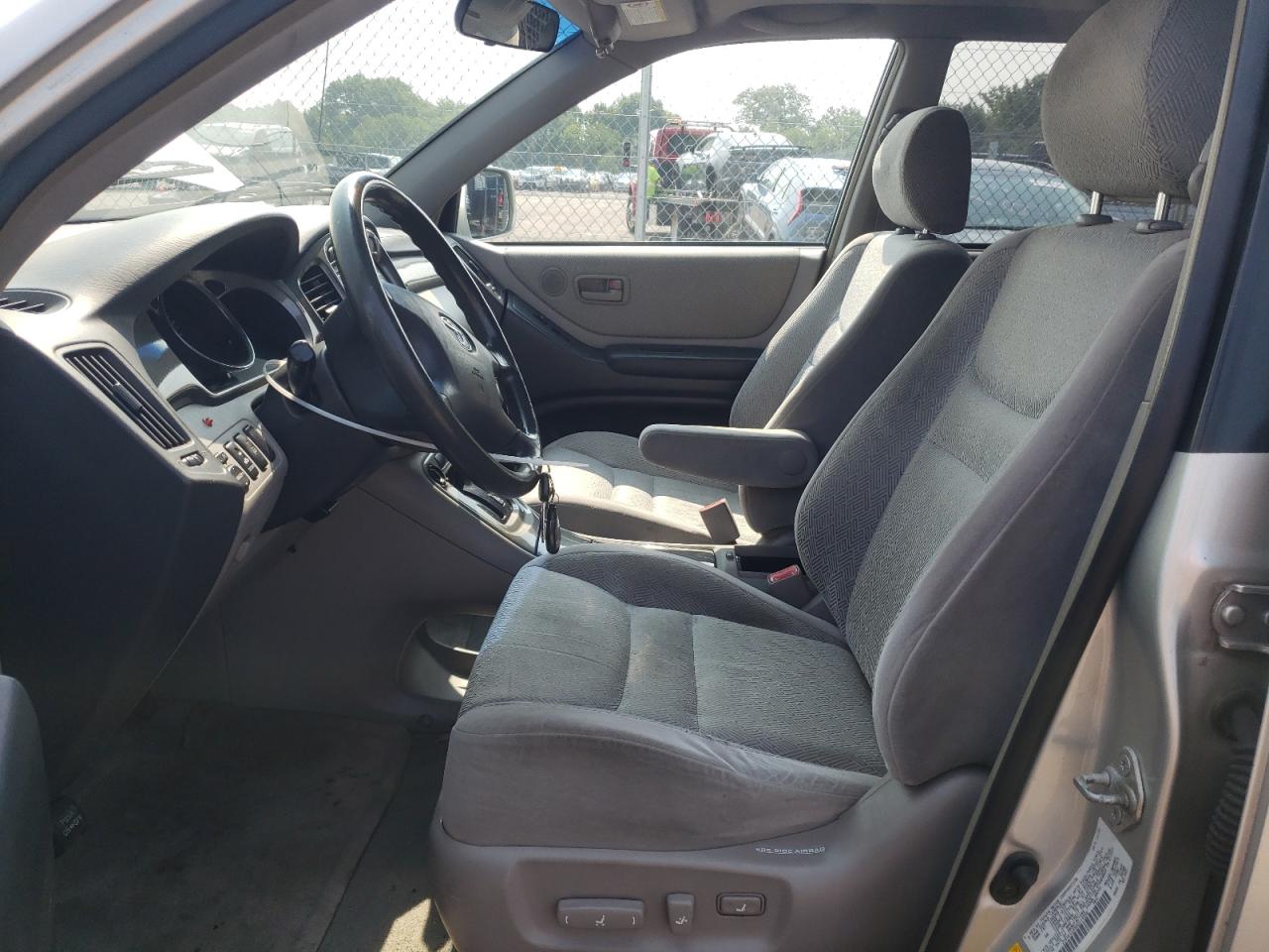 JTEHF21A930114552 2003 Toyota Highlander Limited