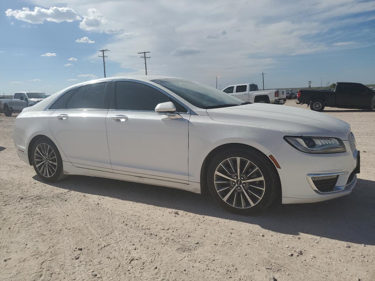 VIN 3LN6L5A95KR613483 2019 LINCOLN MKZ no.4