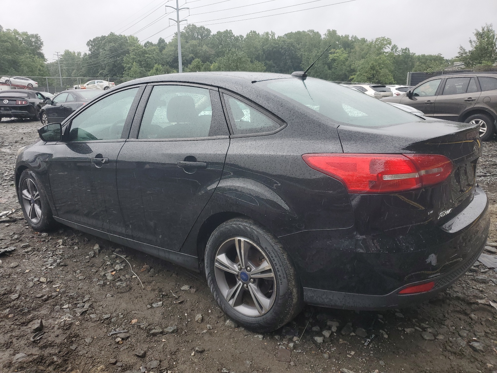 2017 Ford Focus Se vin: 1FADP3FE8HL292420