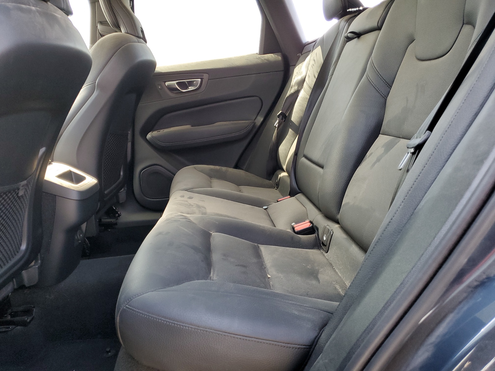 2023 Volvo Xc60 Plus vin: YV4L12RN8P1375897