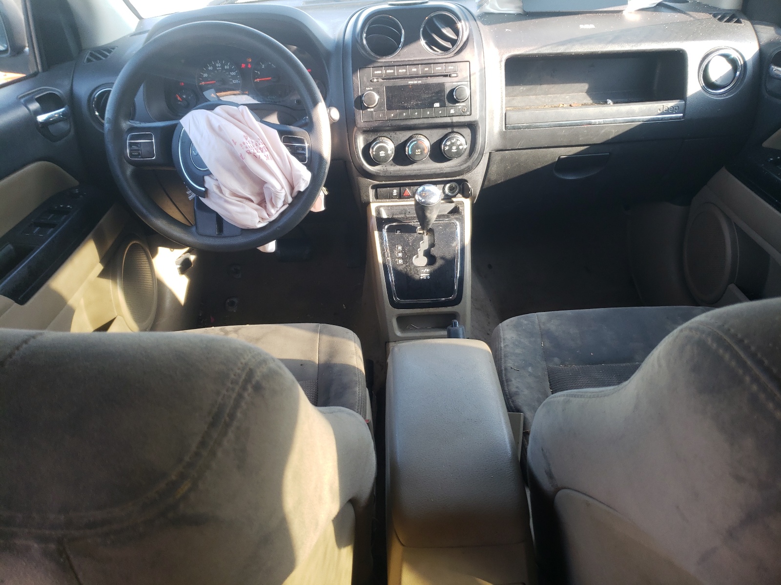 1J4NF1FBXBD218147 2011 Jeep Compass Sport