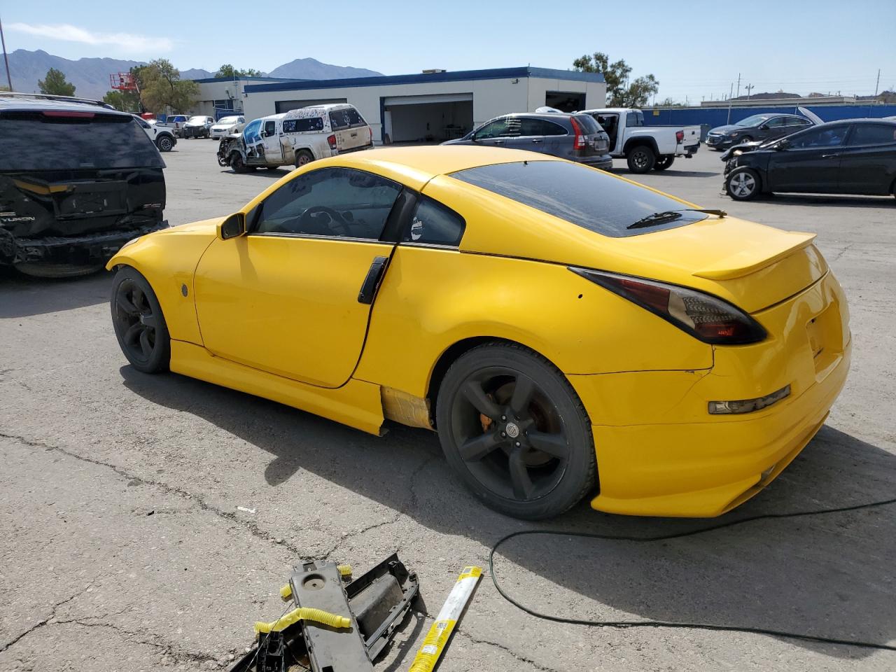 2005 Nissan 350Z Coupe VIN: JN1AZ34D15M609352 Lot: 68583864