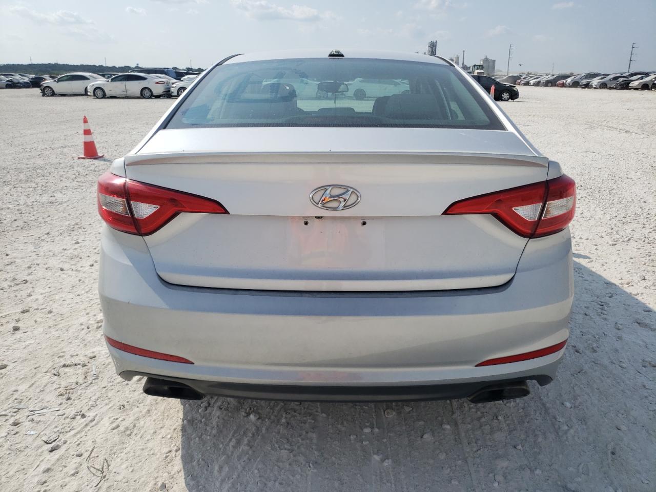 2015 Hyundai Sonata Sport VIN: 5NPE34AF5FH153377 Lot: 68888874