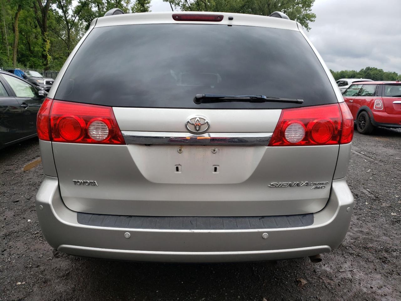 2010 Toyota Sienna Xle VIN: 5TDDK4CC8AS028507 Lot: 66341654