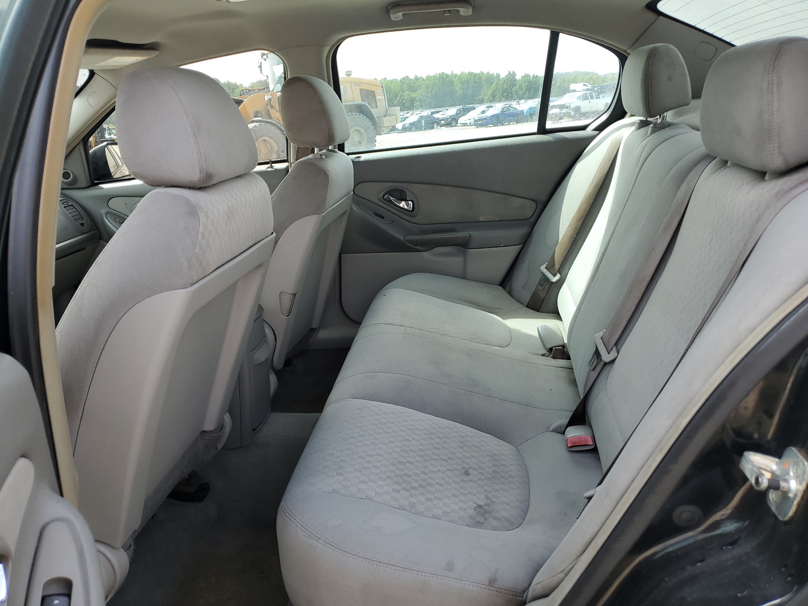 1G1ZS52F45F273701 2005 Chevrolet Malibu