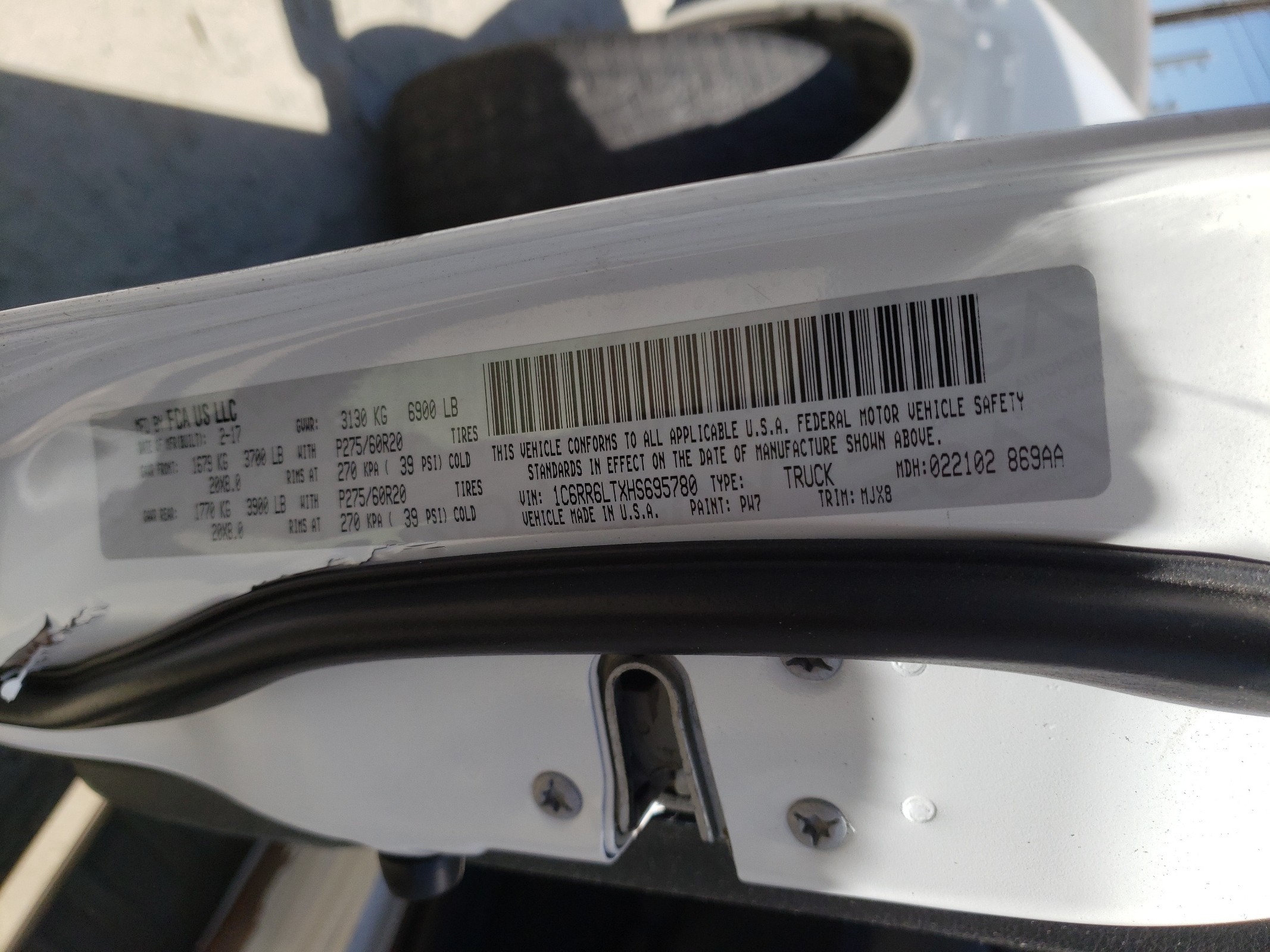 1C6RR6LTXHS695780 2017 Ram 1500 Slt