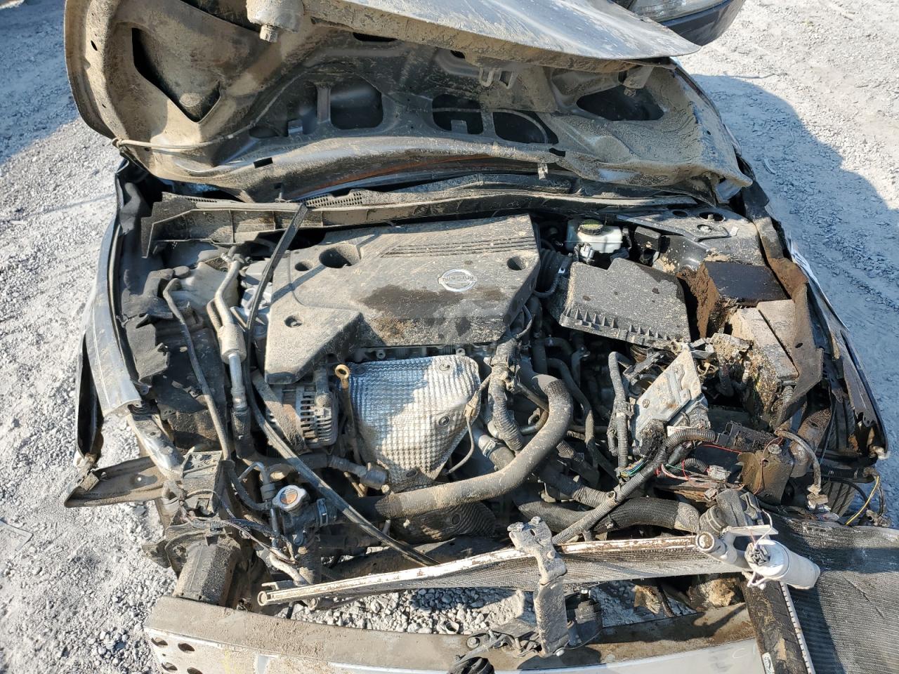 2015 Nissan Altima - Image 12