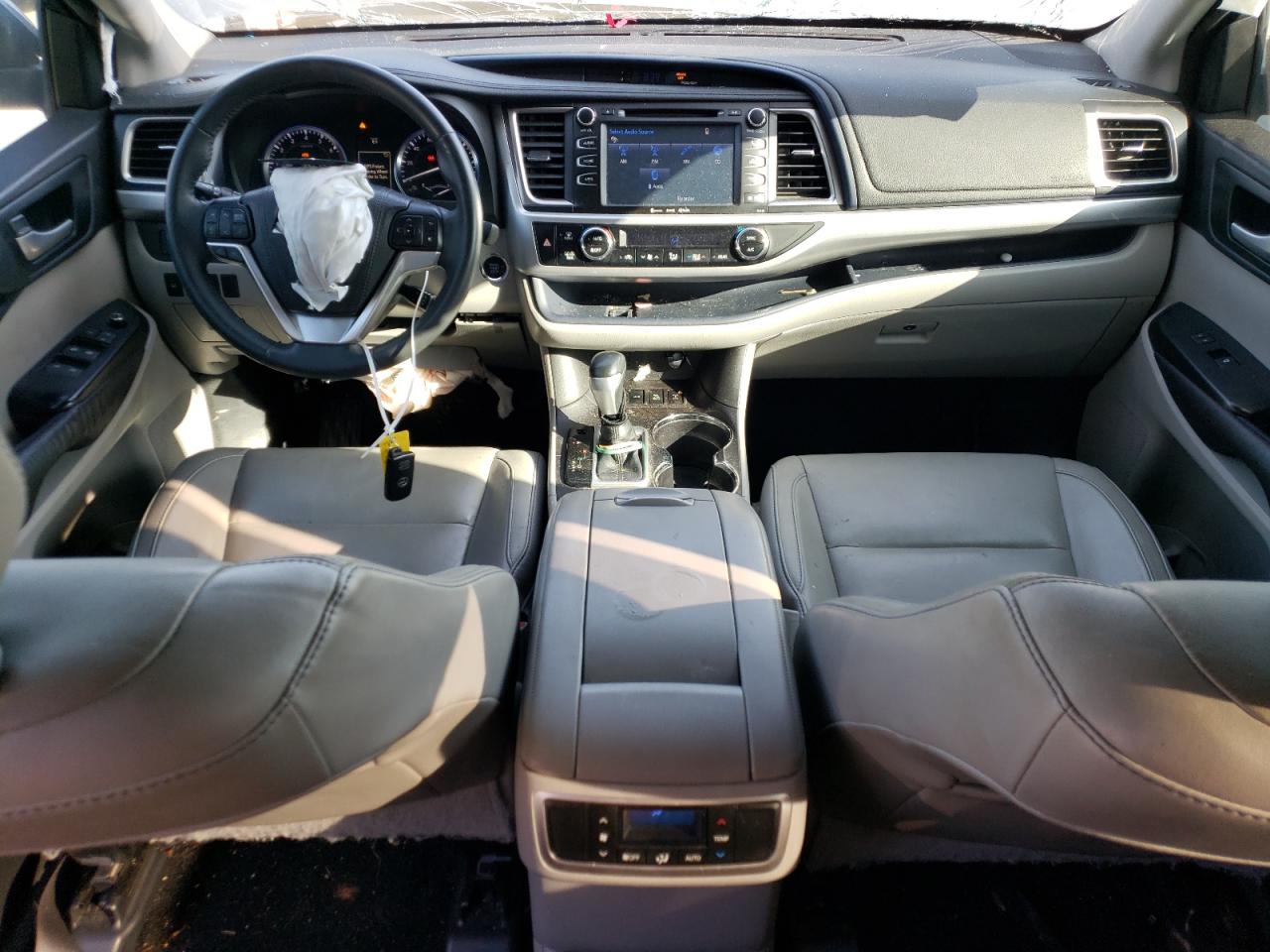 2016 Toyota Highlander Xle VIN: 5TDJKRFH1GS291695 Lot: 65977024