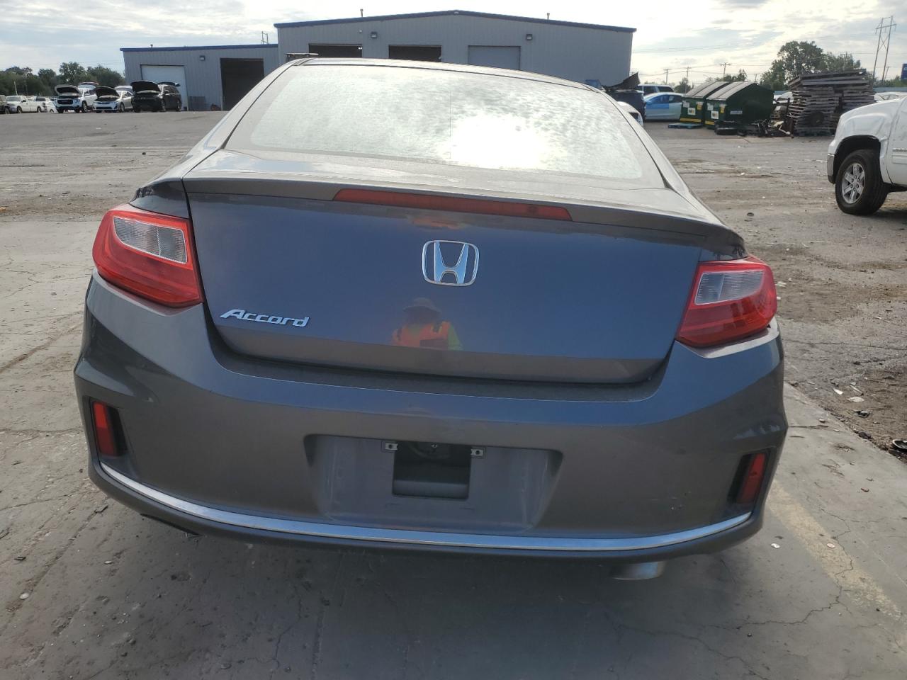 2014 Honda Accord Ex VIN: 1HGCT1B77EA011875 Lot: 67349844