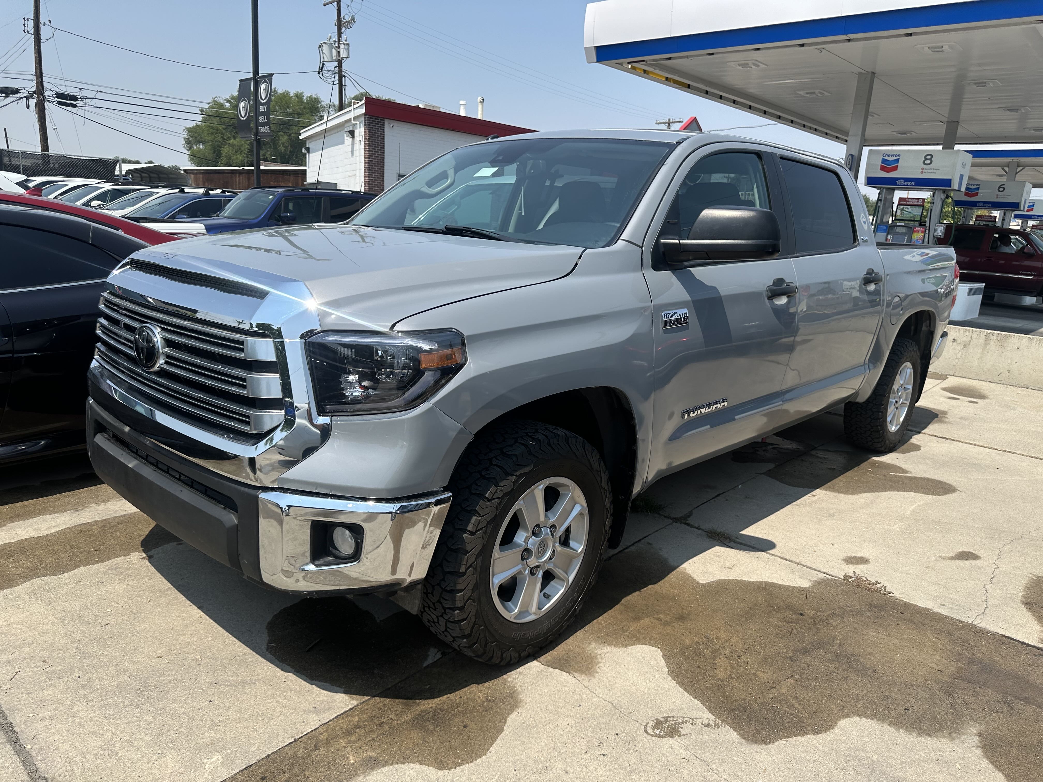 2018 Toyota Tundra Crewmax Sr5 vin: 5TFDY5F15JX741731