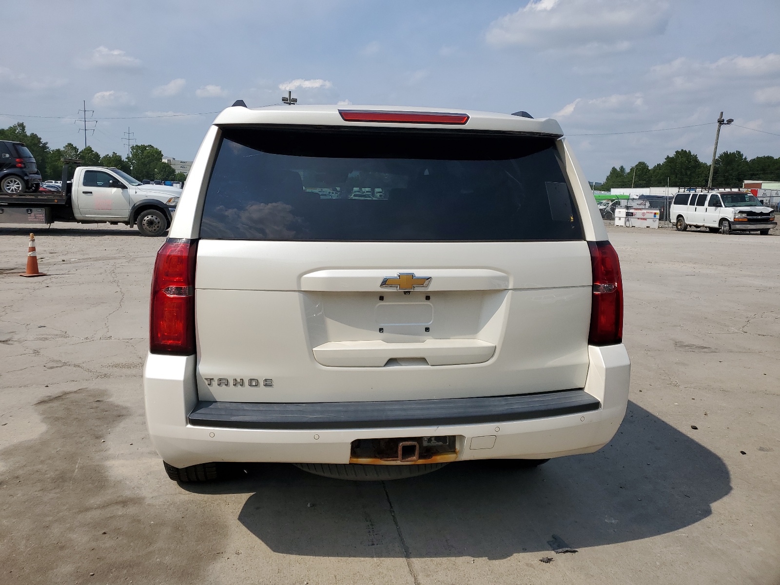 1GNSKBKC3FR706512 2015 Chevrolet Tahoe K1500 Lt