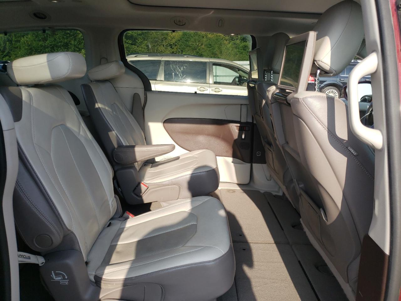 2018 Chrysler Pacifica Touring L Plus VIN: 2C4RC1EG2JR351736 Lot: 64017144