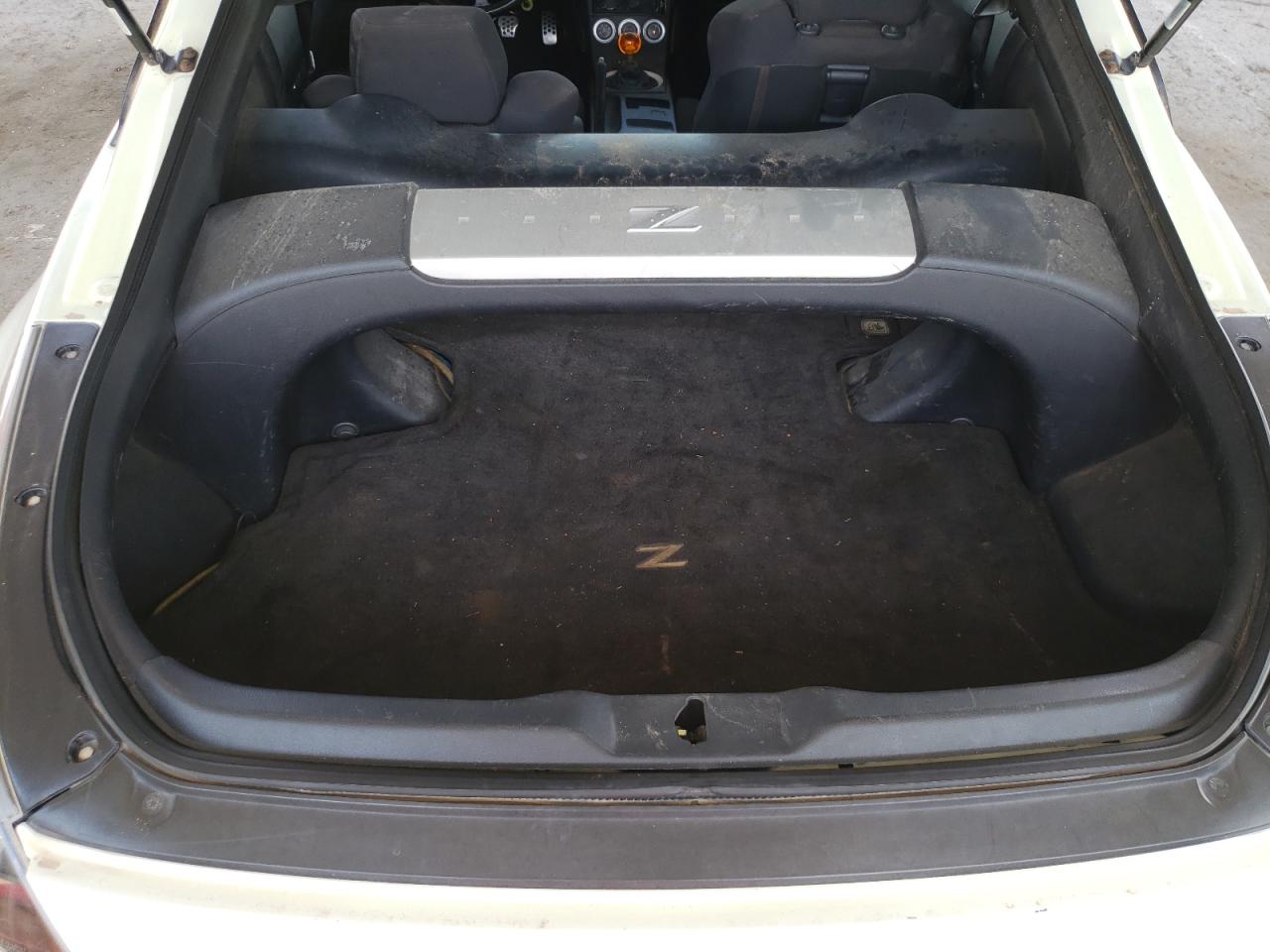 2004 Nissan 350Z - Image 10