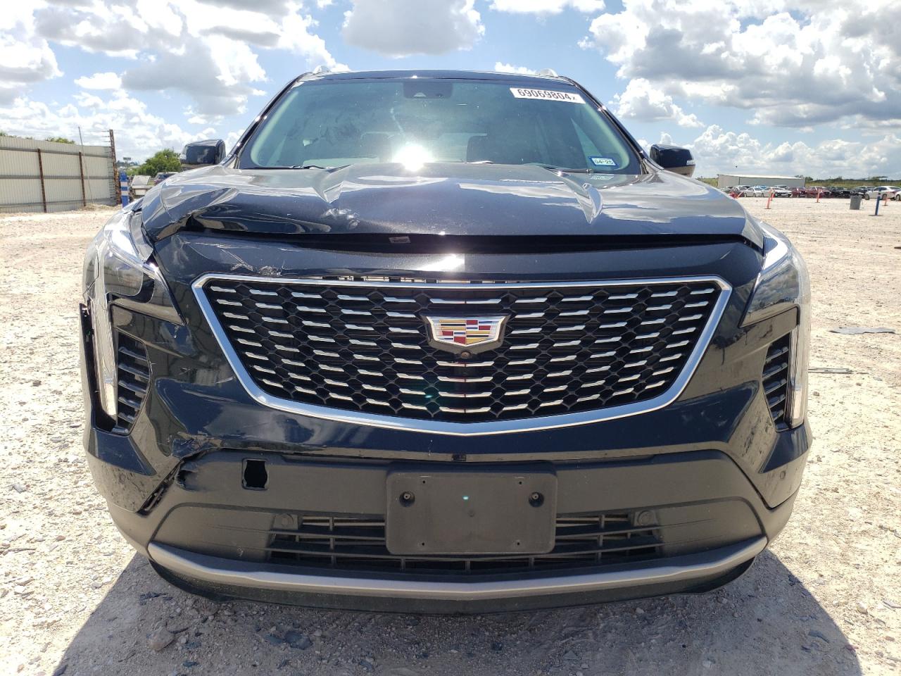 VIN 1GYFZCR45MF047545 2021 CADILLAC XT4 no.5