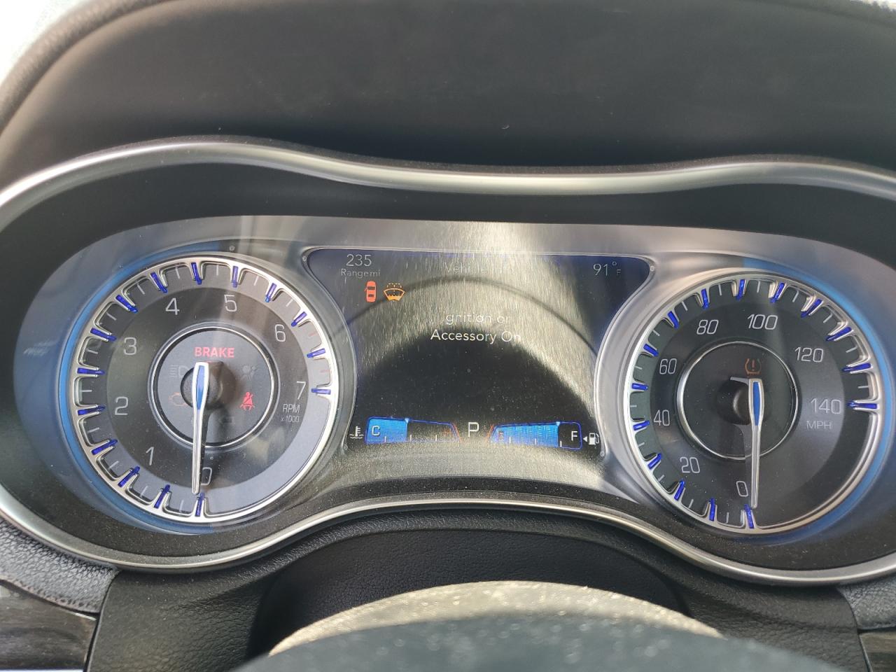 2018 Chrysler 300 - Image 9