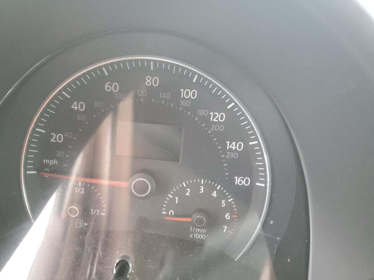 2006 Volkswagen New Beetle Convertible Option Package 2 VIN: 3VWSF31Y76M310873 Lot: 68187404