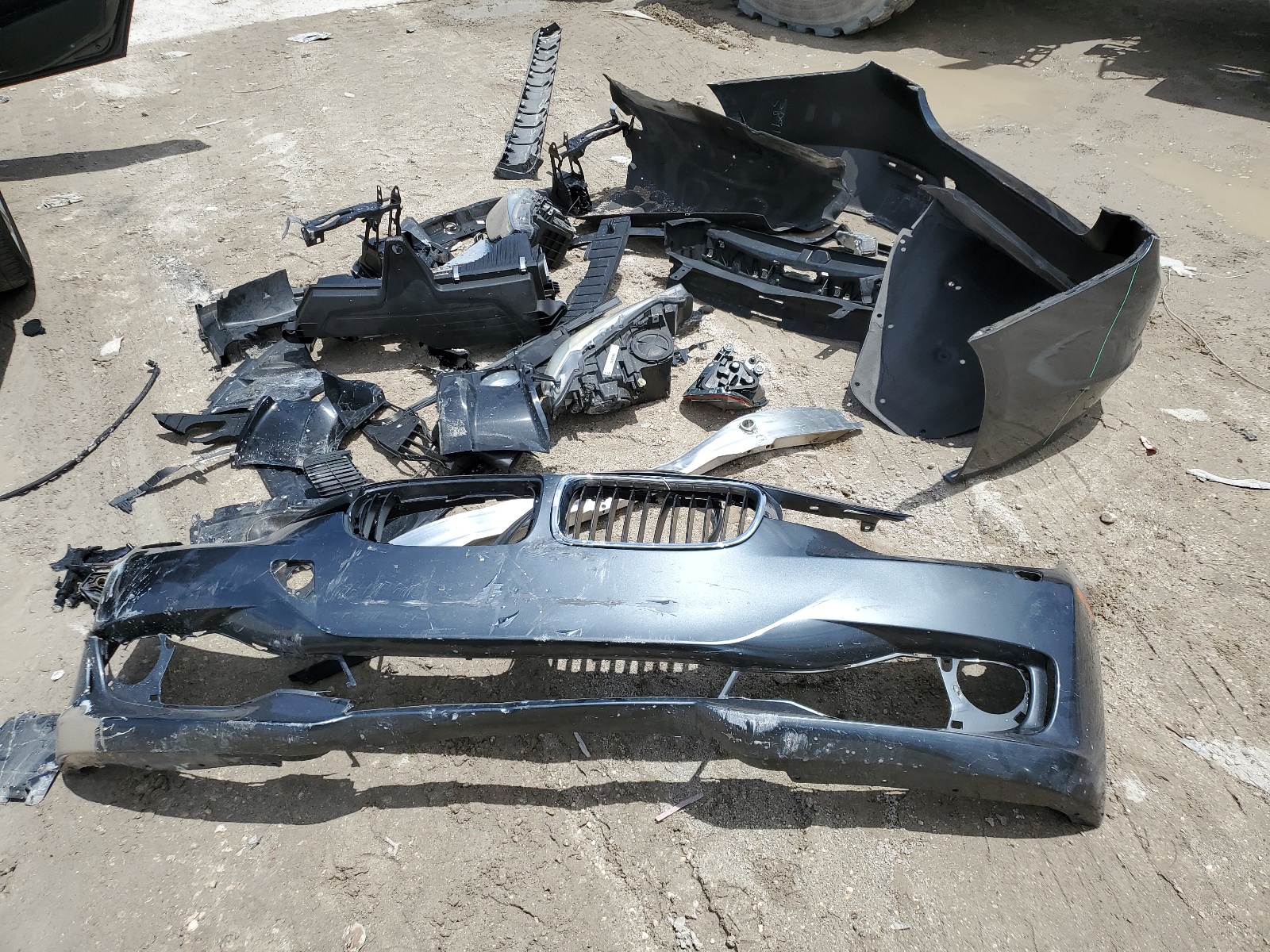 WBA3A5G50FNS83758 2015 BMW 328 I