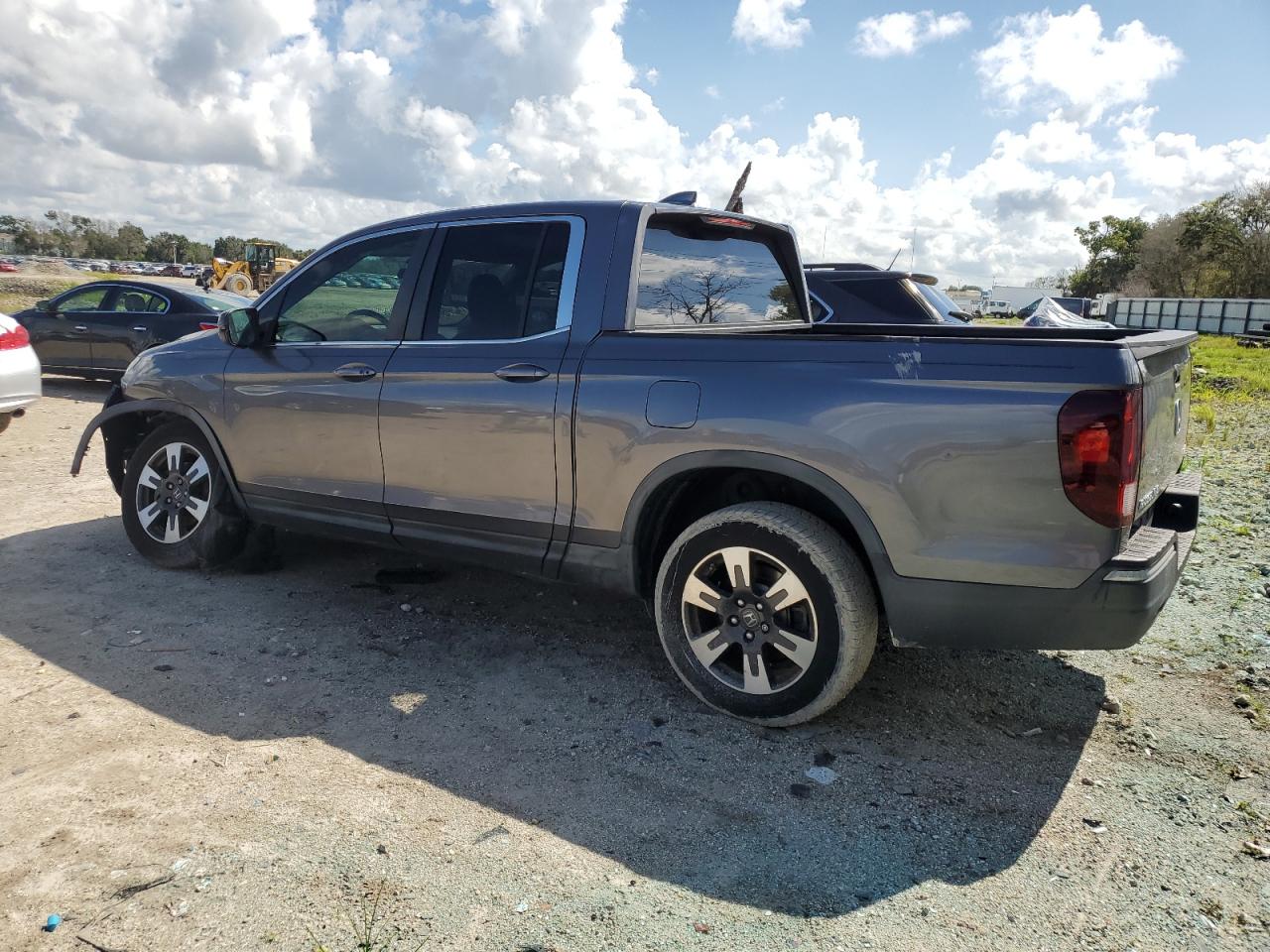 2017 Honda Ridgeline - Image 2