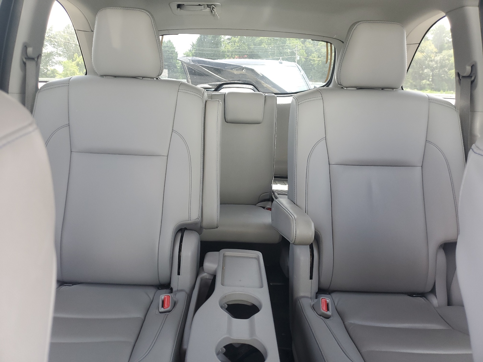 5TDKZRFH9KS557103 2019 Toyota Highlander Se