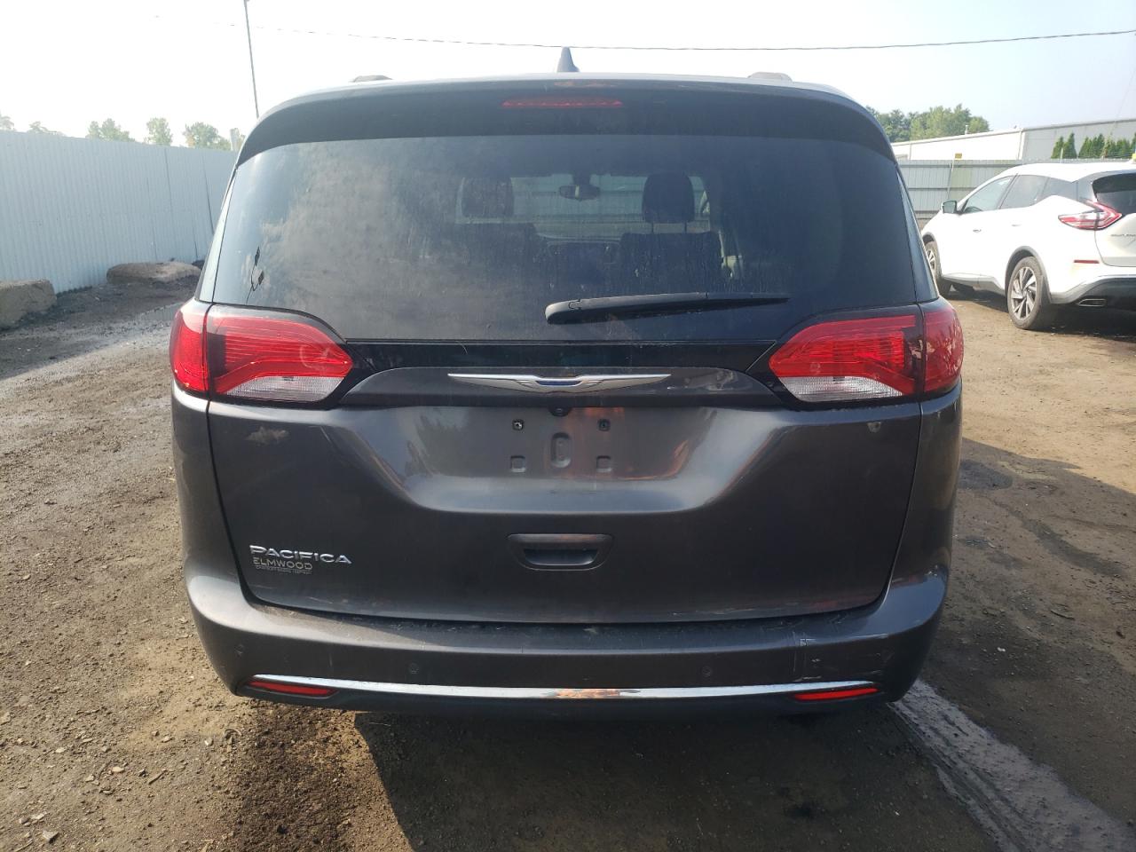 2C4RC1BG5HR816105 2017 Chrysler Pacifica Touring L