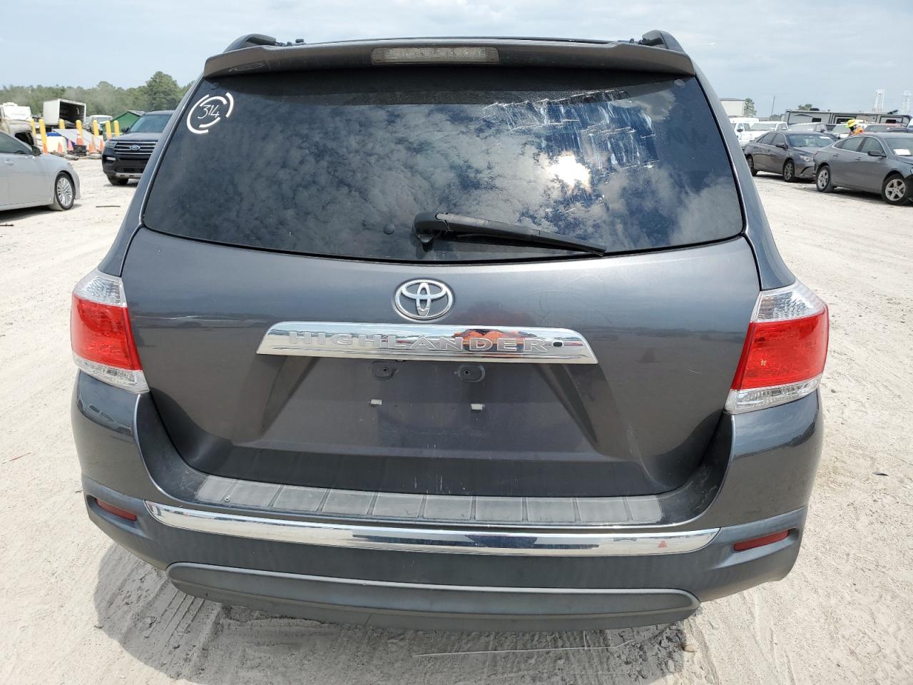 2013 Toyota Highlander Base VIN: 5TDZK3EH7DS122018 Lot: 68075694