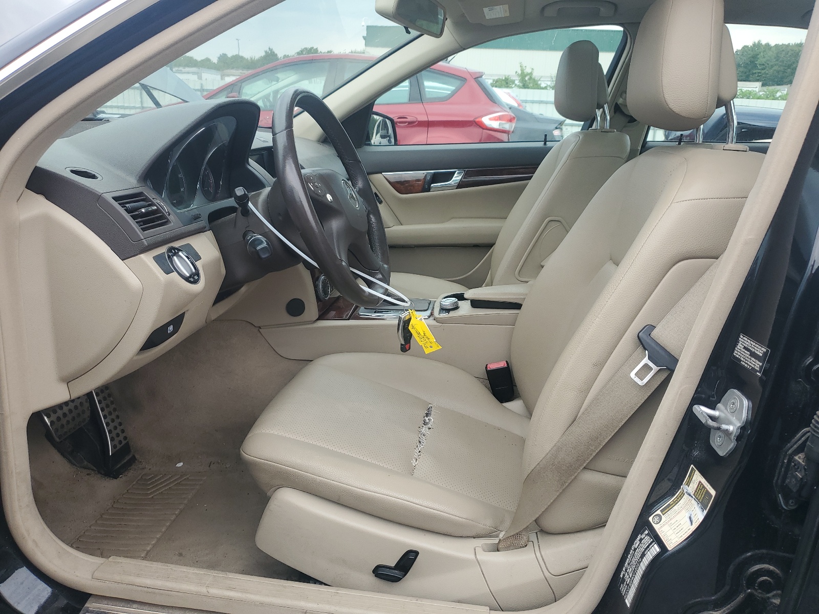 WDDGF8BB8AF480979 2010 Mercedes-Benz C 300 4Matic