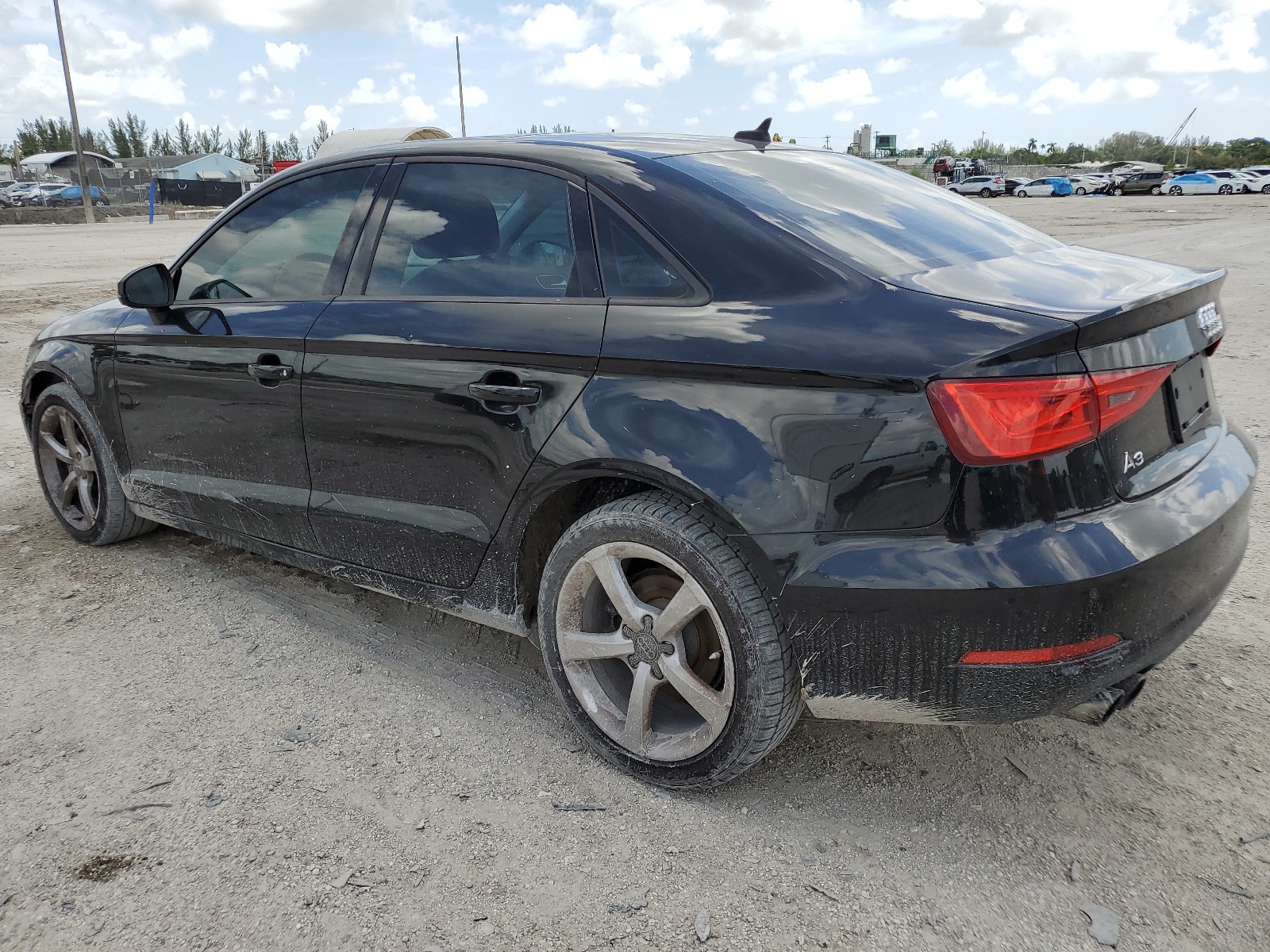 2016 Audi A3 Premium vin: WAUA7GFF8G1055334