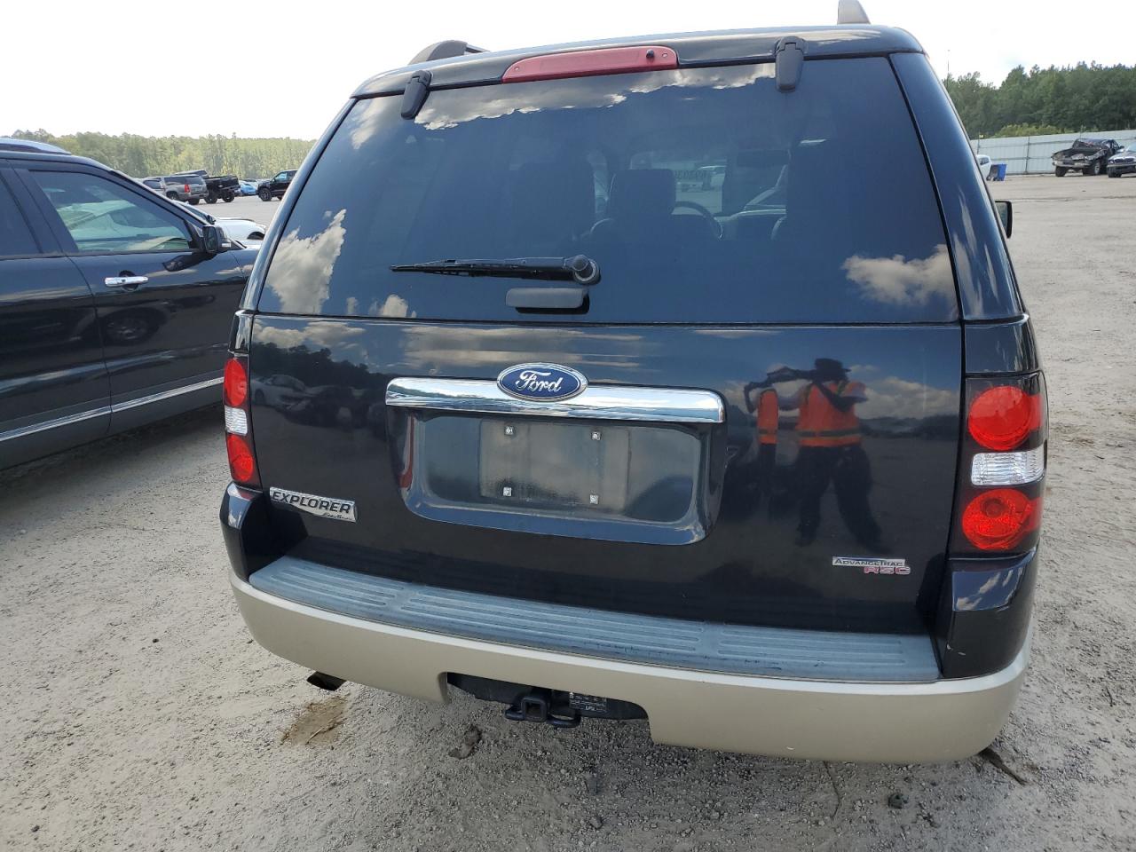 2007 Ford Explorer Eddie Bauer VIN: 1FMEU64EX7UB43331 Lot: 69303044