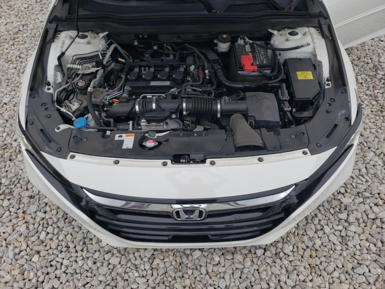 1HGCV1F95JA007324 2018 Honda Accord Touring