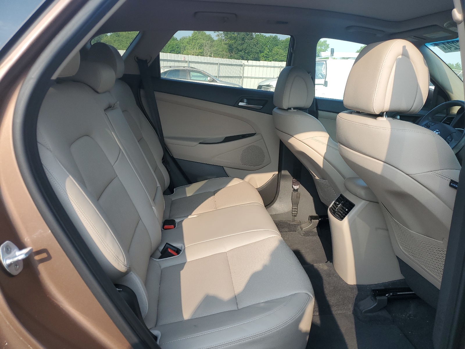 KM8J3CA26GU073868 2016 Hyundai Tucson Limited