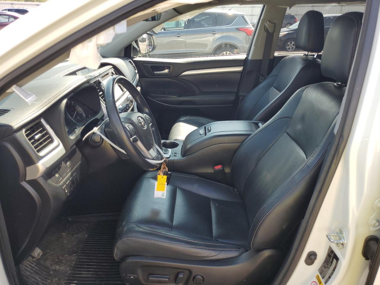 2017 Toyota Highlander Hybrid VIN: 5TDJGRFH6HS033837 Lot: 67377474