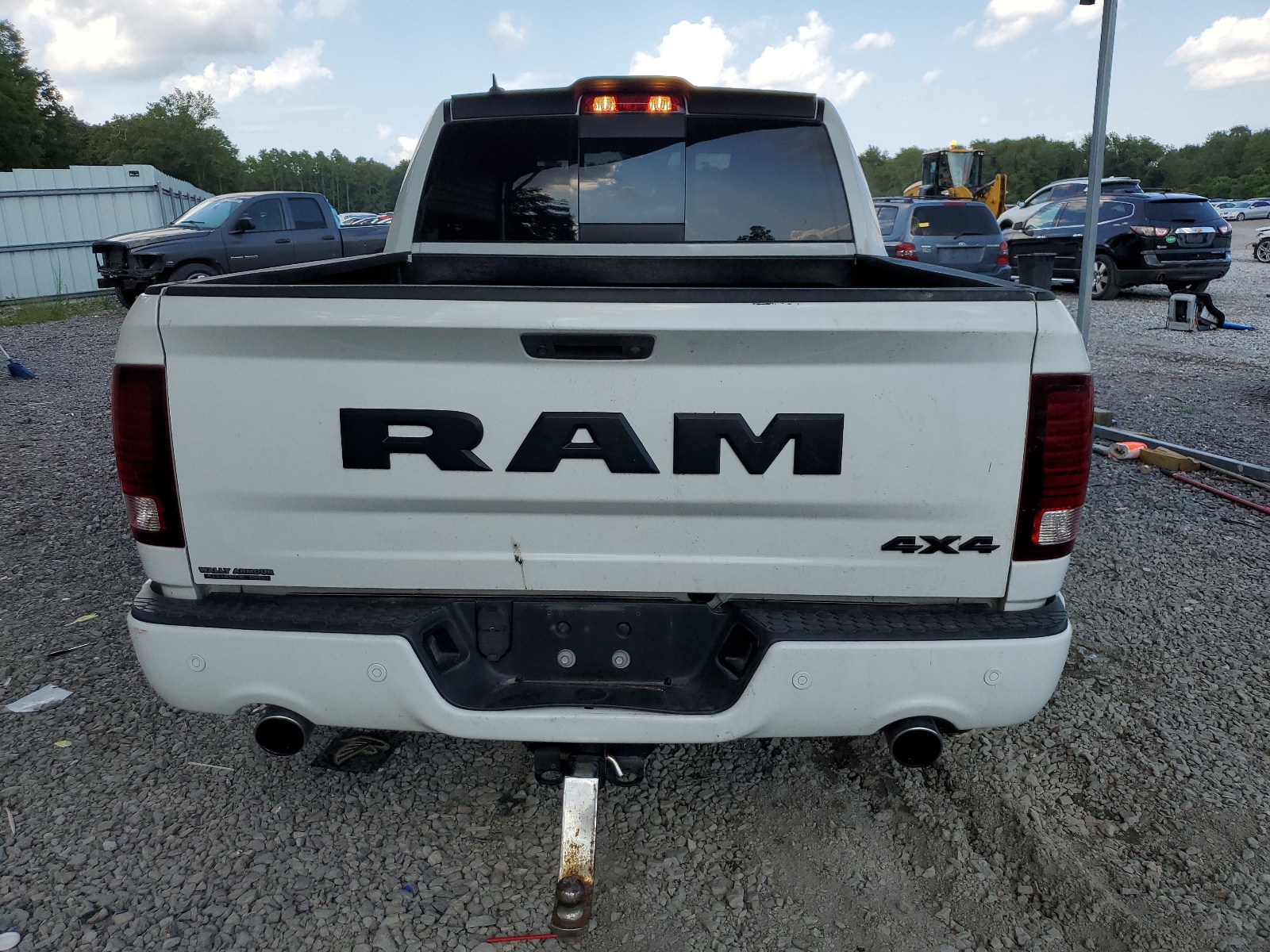 1C6RR7MT6JS291076 2018 Ram 1500 Sport